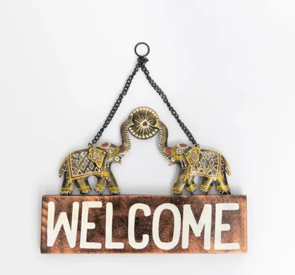 Welcome Door Hanger – A Charming Entryway Accent